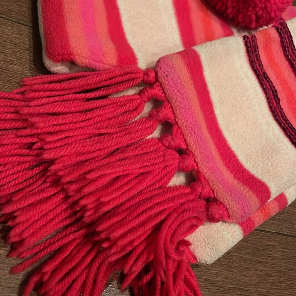 Gap Kids hat and scarf set - Picture 3 of 7